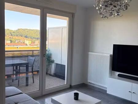 appartement 2 pièces avec terrasse