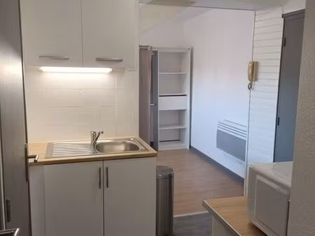 studio meublé · 24 m² · brive-la-gaillarde 19100 · quartier roseraie