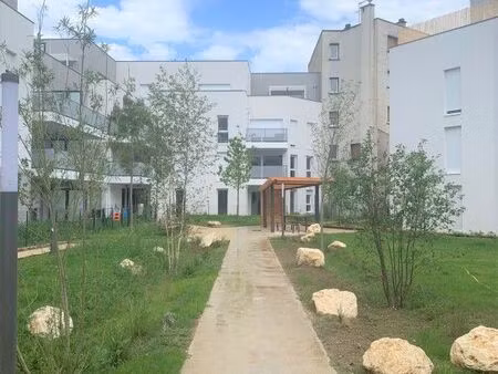 appartement 4 pièces 82 m²