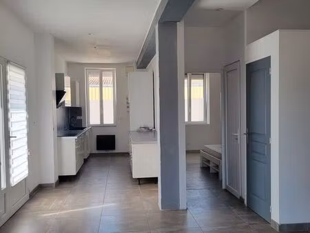 maison de ville avec terrain à louer
