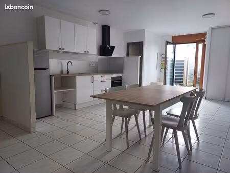 t3 duplex meublé 65m2 - exterieur + parking - locminé centre