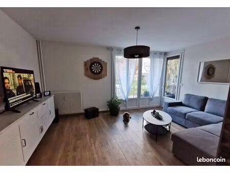 appartement t2 meublé de 53 m² avec terrasses  parking privatif et cave