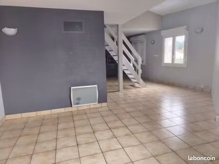 appartement 3 pièces 64 m²