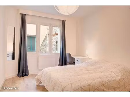 chambre privée 12m2 dans grand logement meublé de 93m²