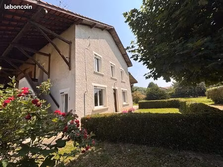 maison 5 pièces 136 m²