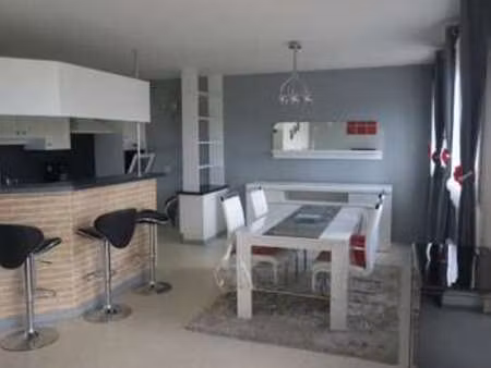 location appartement 3 pièces meublé à lannion (22300) : à louer 3 pièces meublé / 73m² la