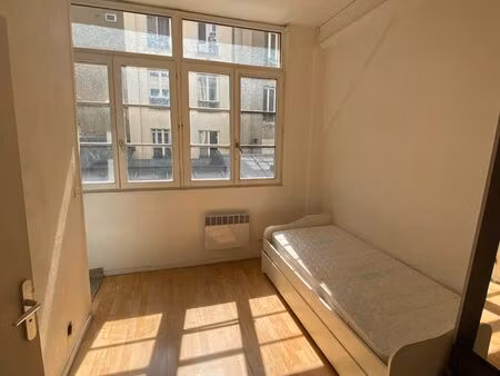 petit studio gare du nord