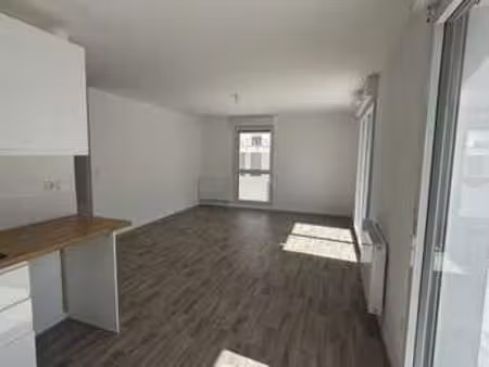 location appartement 4 pièces à saint-herblain (44800) : à louer 4 pièces / 78m² saint-her