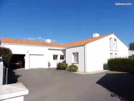 pavillon 5 pièces 145 m²