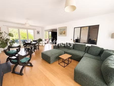 maison 5 pièces - 155 m²
