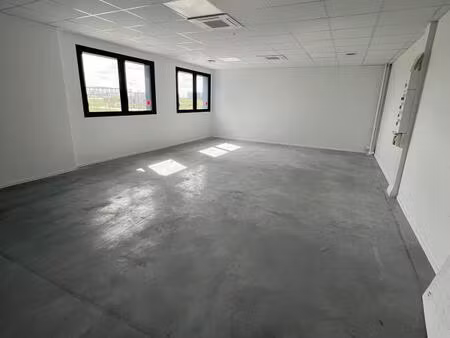 location bureaux 53 m²