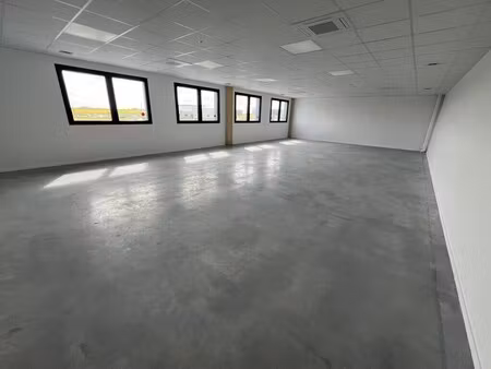 vente bureaux 97 m²