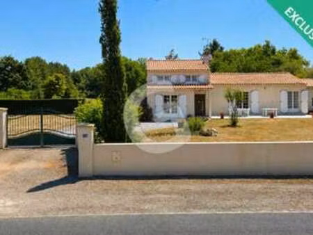 vente maison à poiroux (85440) : à vendre / 142m² poiroux