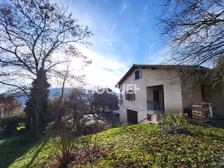 location : maison 7 pièces (130 m²) à quincie en beaujolais