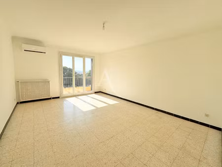 perpignan - quartier la lunette : appartement 3 pièces 69 m² avec parking