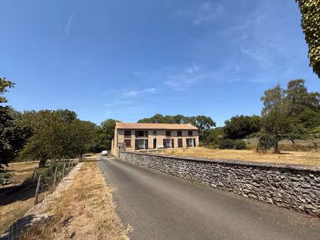maison 5 pièces bourg chateau larcher avec terrain
