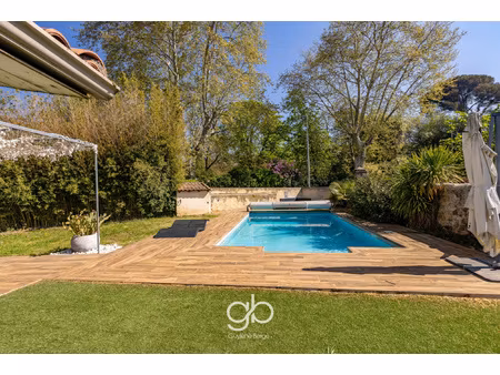 vente d'une maison f8 (236 m2)