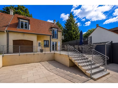 maison familiale de 5 pièces - 97 m2 - terrasses et grand jardin