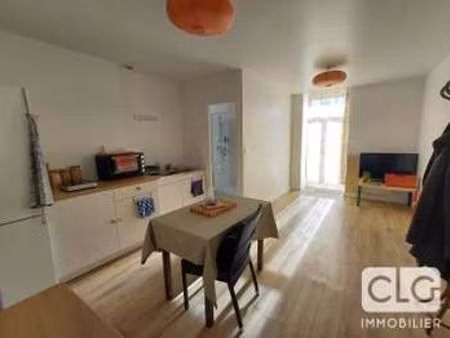 location appartement 2 pièces à guilvinec (29730) : à louer 2 pièces / 33m² guilvinec