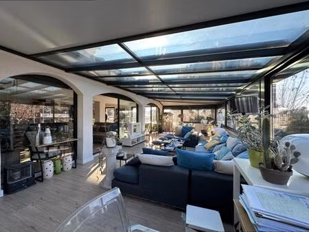 valergues exclusivité : magnifique t6 avec terrasse   piscine et garage