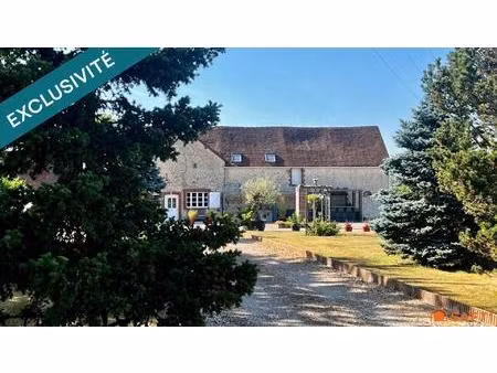 ancien corps de ferme-dépendances  dans le perche