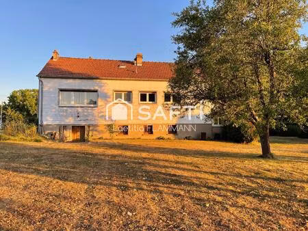 charmante maison dans un village paisible