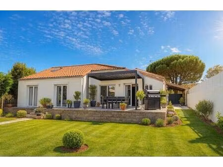 maison yvrac 6 pièce(s) 200 m2