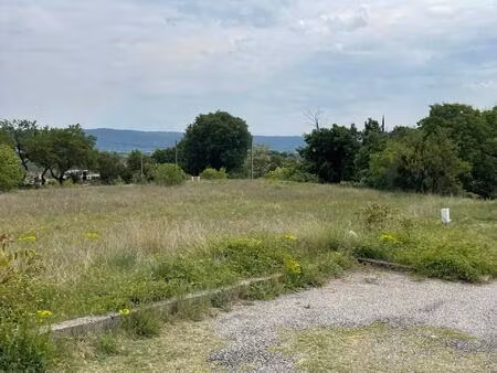 terrain plat viabilisé et bien exposé – prêt à bâtir
