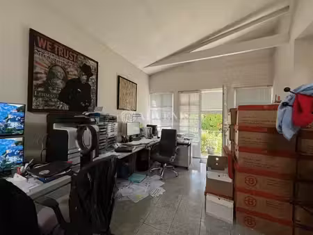location bureaux 60m²
