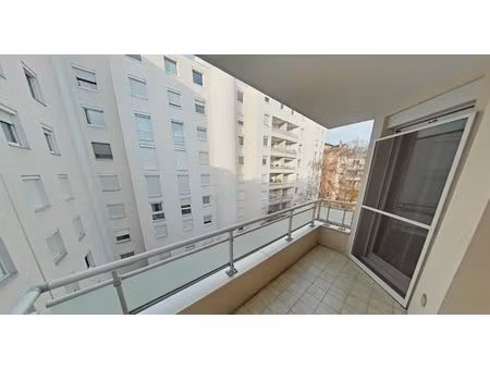 appartement 2 pieces // lyon 6eme