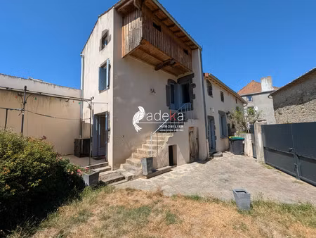 maison de village spacieuse avec terrasse et jardin