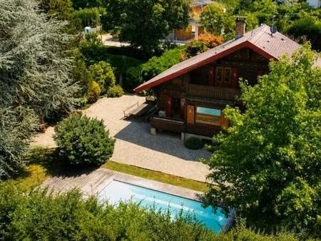 mulhouse rebberg chalet de caractère  piscine et écrin de verdure