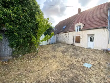 vente maison 4 pièces 97.5 m² à genouillac (23350)  84 000 €