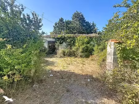vente maison 3 pièces 70 m² à bellevigne (16120)  37 000 €