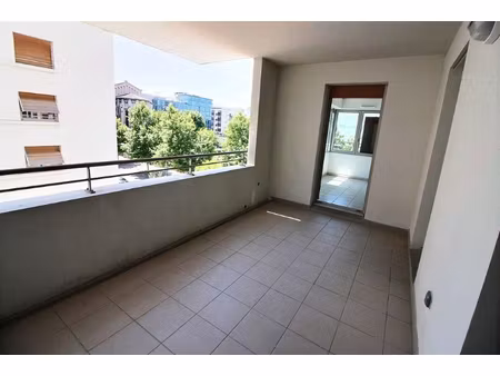 appartement 2 pièces 51 m² à louer marseille 3e arrondissement 13003 ? | era immobilier