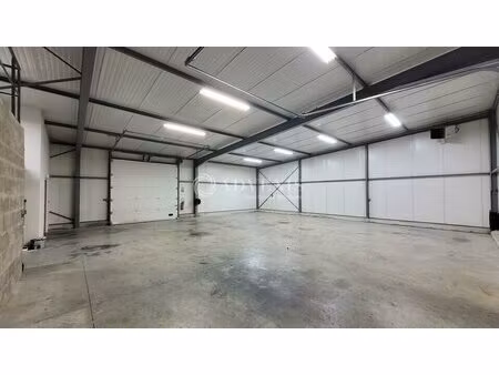 vente local d’activités le pallet 44330 205m²