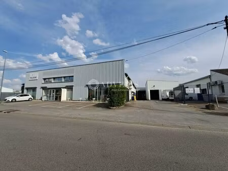 location local d’activités carquefou 44470 2075m²