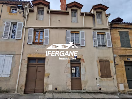 vente maison 8 pièces 130 m² à figeac (46100)  106 000 €
