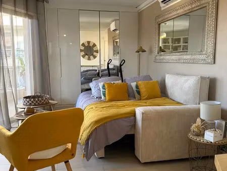 location appartement 1 pièce 32 m² à antibes (06160)