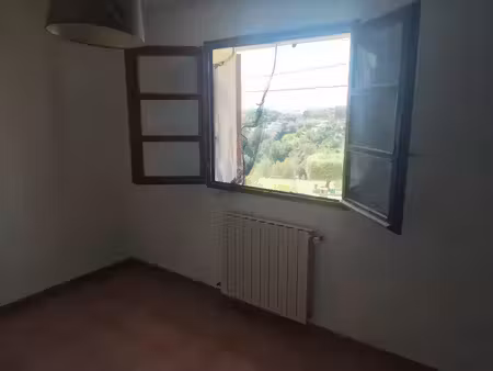 location appartement 1 pièce 10 m² à la gaude (06610)