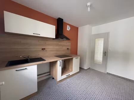 location appartement 3 pièces 61 m² à aubenas (07200)