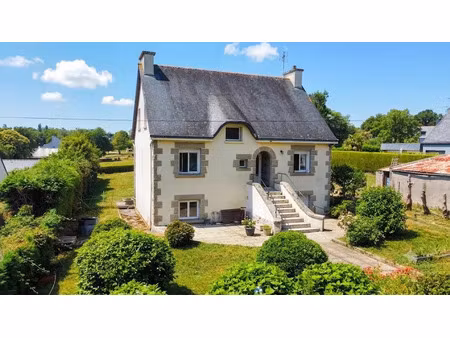 vente maison 6 pièces 192 m² à plouguernével (22110)  159 000 €