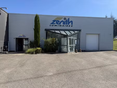 location commerce 184 m² à davézieux (07430)