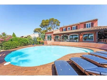 santa lucia: villa lumineuse très agréable