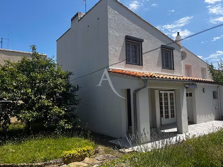 maison climatisee a villemoustaussou avec jardin