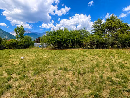 achat terrain 1 304m² montmaur 05400