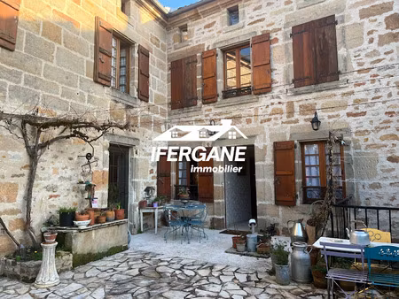 vente maison 10 pièces 209 m² à lacapelle-marival (46120)  209 000 €
