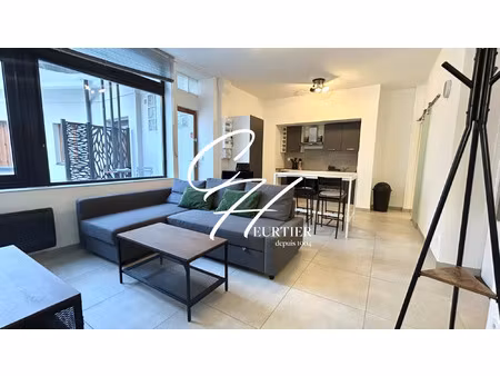 location appartement 4 pièces 74 m² à grenoble (38000)