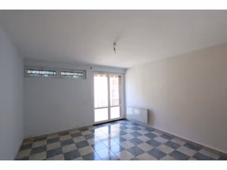 location appartement 3 pièces 58 m² à la charité-sur-loire (58400)