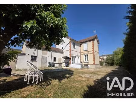maison à la chapelle saint luc (10600)